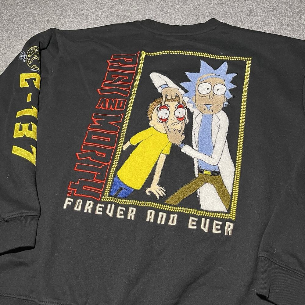 Rick and Morty Sweatshirt Mens Medium Black Crewneck Pullover Embroidered